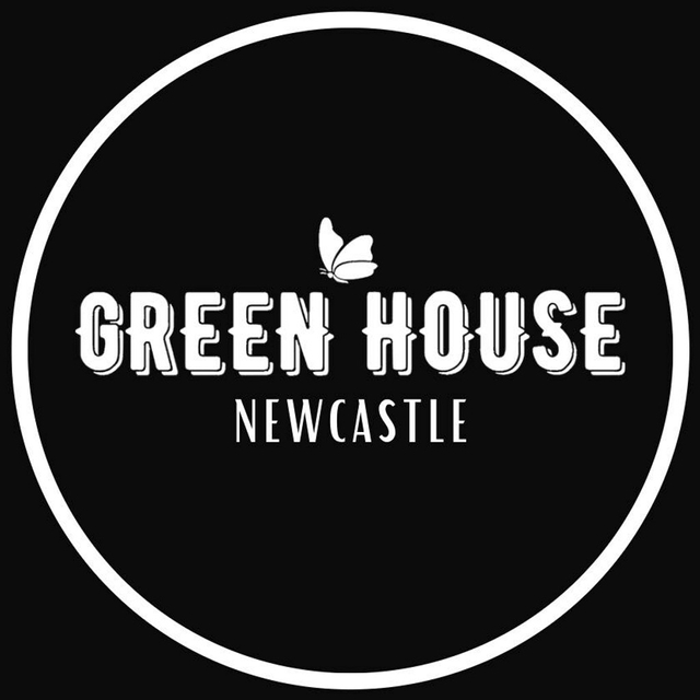 GREEN HOUSE Logo